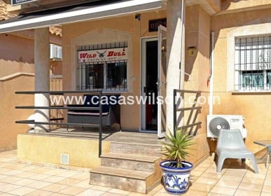 Bungalow de 2 habitaciones en La Zenia, Orihuela en venta - 220.000 € (Ref: 9669121)