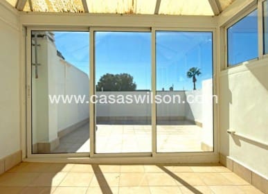 Bungalow de 2 habitaciones en La Zenia, Orihuela en venta - 220.000 € (Ref: 9669121)