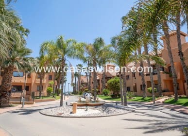 3 bedroom Apartment for sale in Los Alcazares with pool - € 270,000 (Ref: 9672133)