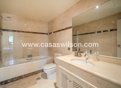 3 bedroom Apartment for sale in Los Alcazares with pool - € 270,000 (Ref: 9672133)