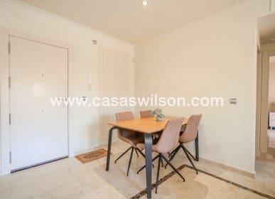 3 bedroom Apartment for sale in Los Alcazares with pool - € 270,000 (Ref: 9672133)