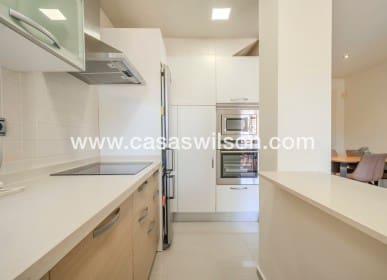 3 bedroom Apartment for sale in Los Alcazares with pool - € 270,000 (Ref: 9672133)