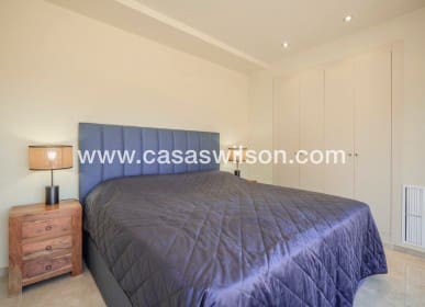 3 bedroom Apartment for sale in Los Alcazares with pool - € 270,000 (Ref: 9672133)
