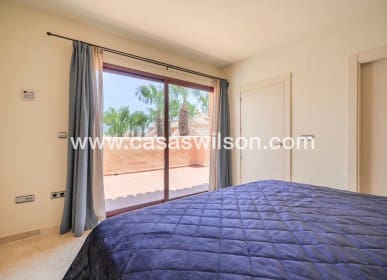 3 bedroom Apartment for sale in Los Alcazares with pool - € 270,000 (Ref: 9672133)