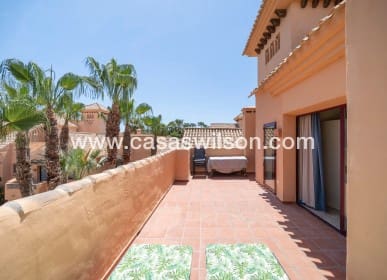 3 bedroom Apartment for sale in Los Alcazares with pool - € 270,000 (Ref: 9672133)