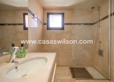 3 bedroom Apartment for sale in Los Alcazares with pool - € 270,000 (Ref: 9672133)