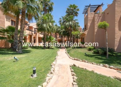 3 bedroom Apartment for sale in Los Alcazares with pool - € 270,000 (Ref: 9672133)