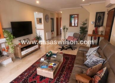 3 bedroom Villa for sale in Algorfa with pool - € 365,000 (Ref: 9684020)