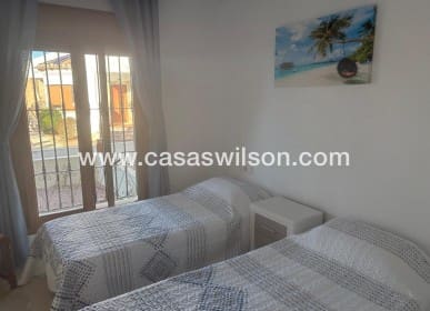 Casa de 3 habitaciones en Algorfa en venta con piscina - 249.000 € (Ref: 9684021)
