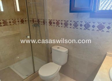 Casa de 3 habitaciones en Algorfa en venta con piscina - 249.000 € (Ref: 9684021)