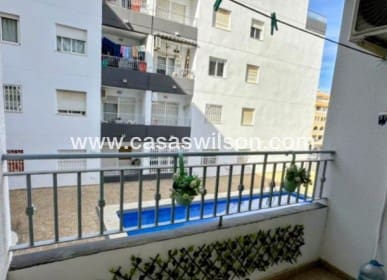 2 chambre Appartement à vendre à Torrevieja avec piscine - 110 000 € (Ref: 9684022)