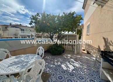 2 quarto Casa em Banda para venda em Dona Pepa com piscina - 260 000 € (Ref: 9720560)