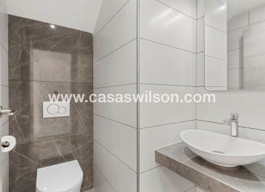 3 quarto Moradia para venda em El Raso com piscina - 445 000 € (Ref: 9730620)