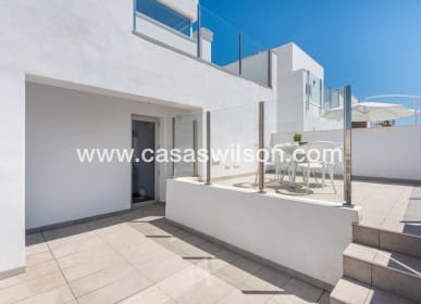 3 quarto Moradia para venda em El Raso com piscina - 445 000 € (Ref: 9730620)