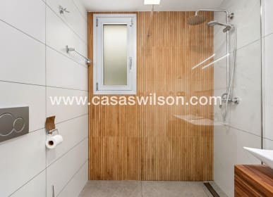 3 quarto Moradia para venda em El Raso com piscina - 445 000 € (Ref: 9730620)