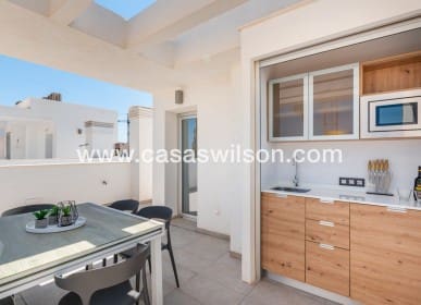 3 quarto Moradia para venda em El Raso com piscina - 445 000 € (Ref: 9730620)