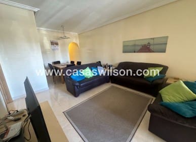 4 chambre Appartement à vendre à Jacarilla avec piscine - 145 000 € (Ref: 9768891)