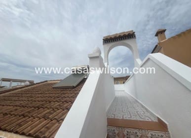 2 soveværelse Byhus til salg i Doña Pepa, Rojales med swimmingpool - € 198.000 (Ref: 9781371)