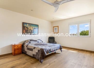 6 bedroom Villa for sale in Los Montesinos with pool - € 779,000 (Ref: 9818735)