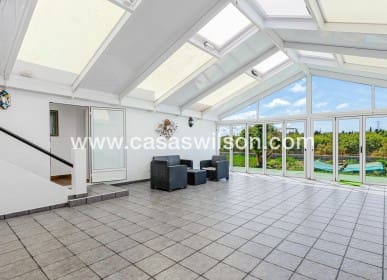 6 bedroom Villa for sale in Los Montesinos with pool - € 779,000 (Ref: 9818735)