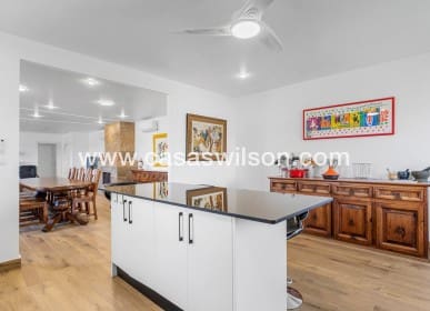 6 bedroom Villa for sale in Los Montesinos with pool - € 779,000 (Ref: 9818735)