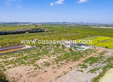 6 bedroom Villa for sale in Los Montesinos with pool - € 779,000 (Ref: 9818735)