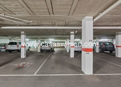 3 makuuhuone Huoneisto myytävänä paikassa Orihuela Costa mukana uima-altaan - 269 000 € (Ref: 9818737)