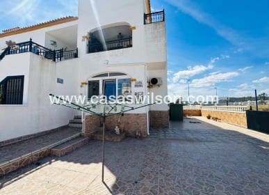 2 soveværelse Lejlighed til salg i Orihuela med swimmingpool - € 140.000 (Ref: 9818738)