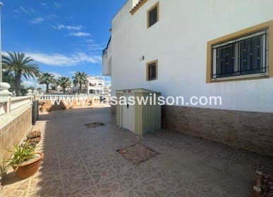 2 soveværelse Lejlighed til salg i Orihuela med swimmingpool - € 140.000 (Ref: 9818738)