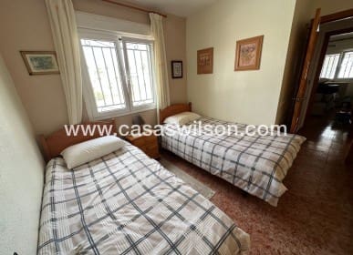 2 soveværelse Lejlighed til salg i Orihuela med swimmingpool - € 140.000 (Ref: 9818738)