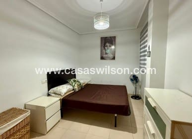 2 Zimmer Apartment zu verkaufen in Formentera del Segura mit Pool - 104.900 € (Ref: 9819199)