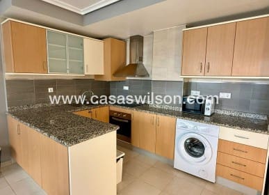 2 Zimmer Apartment zu verkaufen in Formentera del Segura mit Pool - 104.900 € (Ref: 9819199)