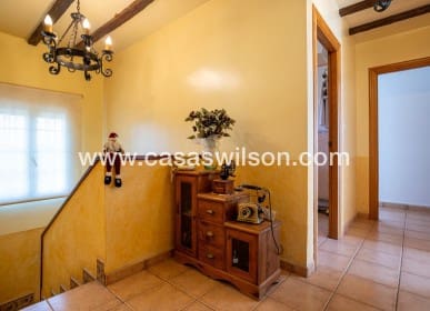 Chalet de 5 habitaciones en La Hoya en venta con piscina - 510.000 € (Ref: 9830369)