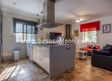 Chalet de 5 habitaciones en La Hoya, Elche / Elx en venta con piscina - 510.000 € (Ref: 9830369)