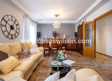 Chalet de 5 habitaciones en La Hoya, Elche / Elx en venta con piscina - 510.000 € (Ref: 9830369)