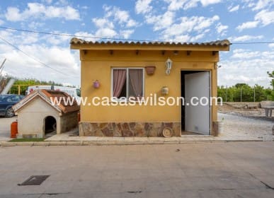 Chalet de 5 habitaciones en La Hoya en venta con piscina - 510.000 € (Ref: 9830369)