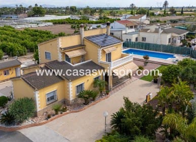 Chalet de 5 habitaciones en La Hoya, Elche / Elx en venta con piscina - 510.000 € (Ref: 9830369)