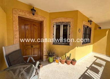 3 soverom Hus til salgs i Jacarilla med garasje - € 149 990 (Ref: 9836709)