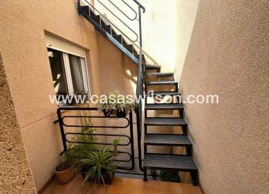 3 bedroom Townhouse for sale in Jacarilla with garage - € 149,990 (Ref: 9836709)