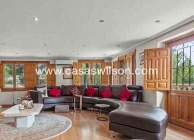 4 bedroom Finca/Country House for sale in Torremendo with pool - € 544,990 (Ref: 9844473)