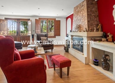 4 bedroom Finca/Country House for sale in Torremendo with pool - € 544,990 (Ref: 9844473)