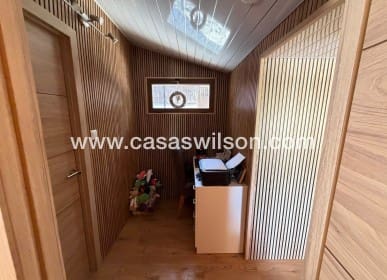 2 slaapkamer Houten huis te koop in Torremendo met zwembad - € 330.000 (Ref: 9844474)