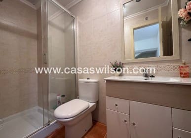 3 chambre Maison de Ville à vendre à Jacarilla avec garage - 185 000 € (Ref: 9852096)