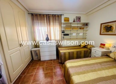 3 chambre Maison de Ville à vendre à Jacarilla avec garage - 185 000 € (Ref: 9852096)