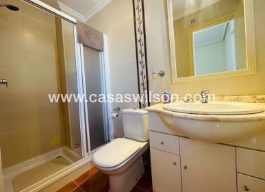 3 chambre Maison de Ville à vendre à Jacarilla avec garage - 185 000 € (Ref: 9852096)