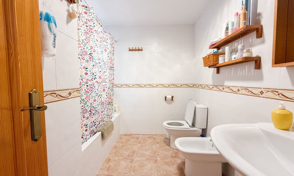 2 Zimmer Apartment zu verkaufen in Calabardina mit Pool Garage - 135.000 € (Ref: 10088790)