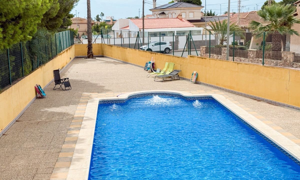 2 Zimmer Apartment zu verkaufen in Calabardina mit Pool Garage - 135.000 € (Ref: 10088790)