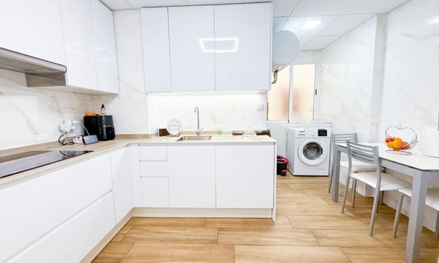 4 soveværelse Lejlighed til salg i Casco Antiguo, Aguilas med garage - € 145.000 (Ref: 10170403)