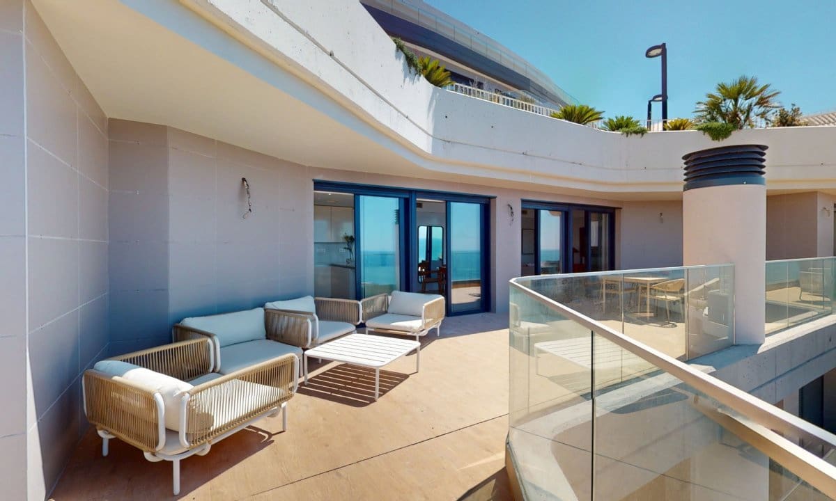 Apartamento de 2 habitaciones en Aguilas en venta con piscina garaje - 356.500 € (Ref: 10179718)