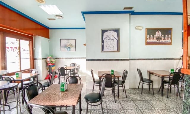 Kommersiell til salgs i Delicias, Aguilas - € 260 000 (Ref: 8655928)